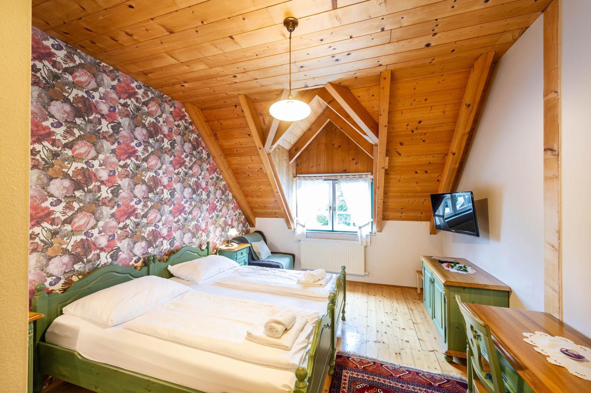 Stoffbauer Gmbh Hotel Graz Ngoại thất bức ảnh